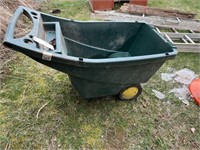 RUBBERMAID LAWN AND GARDEN CART