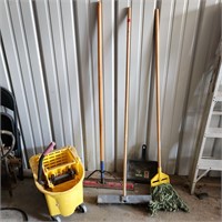 CLEANING TOOLS