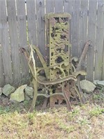 Cast Iron Garden Bench Parts- Needs to Be Put