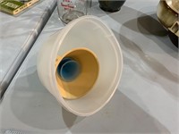 lot of 5 funnels - one small blue one is cracked