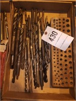 LOT VARIOUS SIZE DRILL BITS & WOOD HOLDERS
