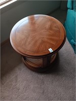 Lighted showcase/end table