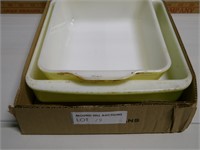 2 Pyrex dishes, 503 1 1/2 Qt & 222 8"  pan