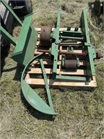 John Deere Buzz Saw Attachment With Conveyor