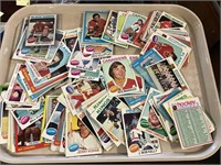 192 Hockey Cards (1970-1975)