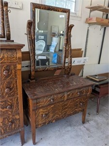 Antique Tiger Oak Veneer Low Dresser w/