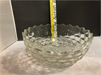 9” round clear glass bowl