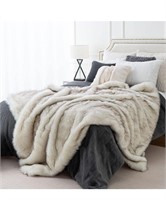 $100 (Q) Luxury White Faux Fur Blanket