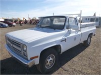 1986 Chevrolet Custom Deluxe Pickup Truck