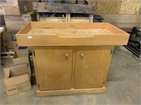 DRY SINK - NEEDS RESTAINED