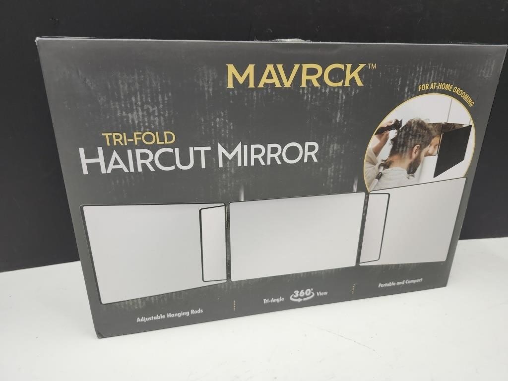 NEW Trifold Haircutting MIrror