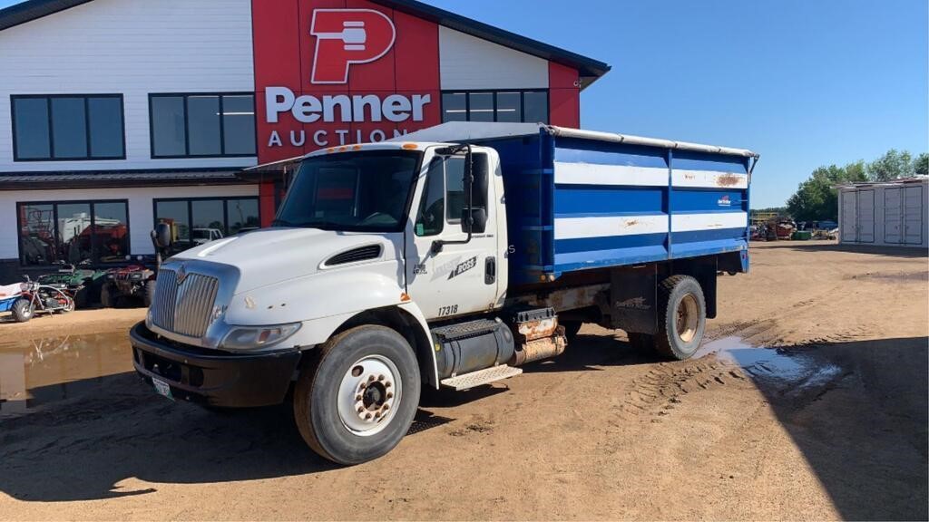 2003 International 4300 Grain Truck