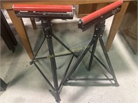 Pair of roller stands, 27.5in tall