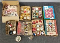 Group of vintage, etc. Christmas ornaments,