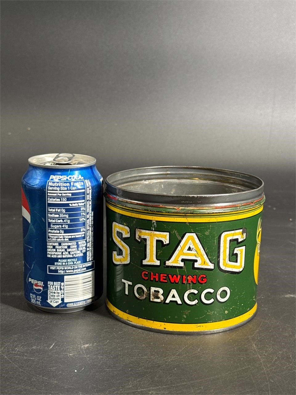 STAG CHEWING TOBACCO GREEN EMPTY TIN