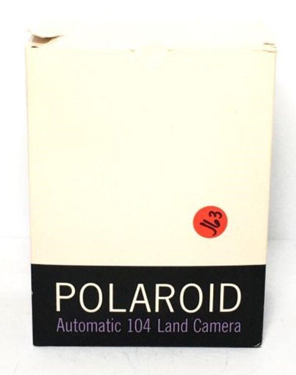 Polaroid Automatic 104 Land Camera