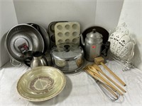 2 Metal Strainers With Glass Pie Plates and More