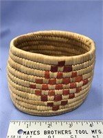 3 1/2" oval grass basket, with dyed grass accents