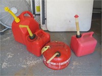 LOT OF 4 GAS CANS, 1 METAL / 1 - 5 GAL
