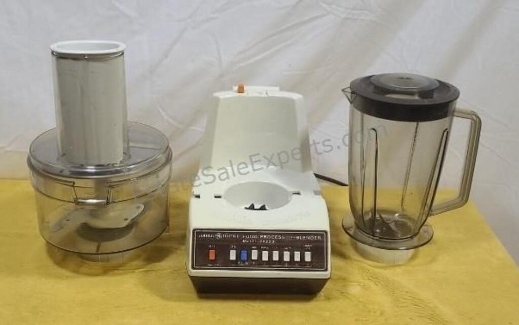 GE Food processor-blender combination. Powers up