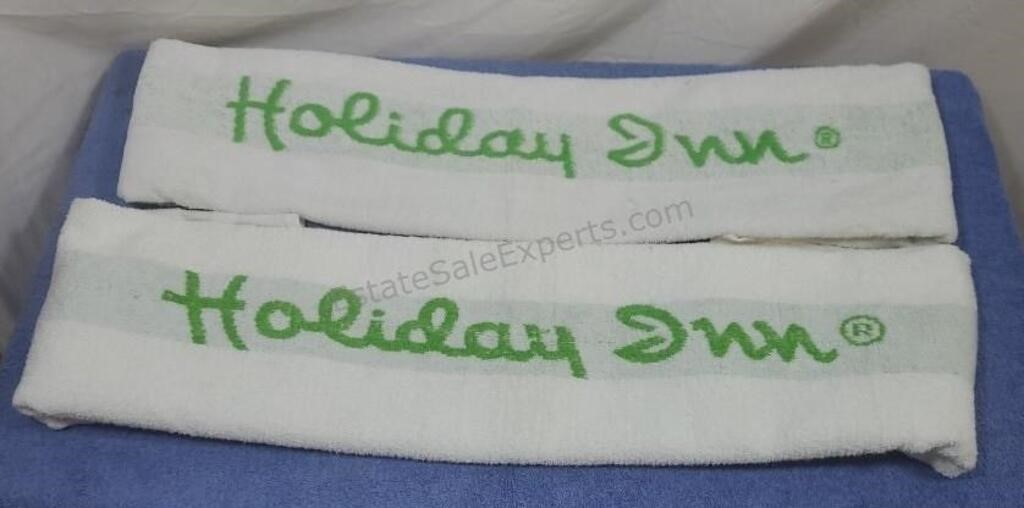 Vintage Holiday Inn towels