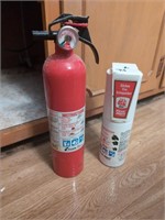 Kitchen fire extinguishers