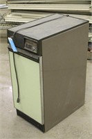 KENMORE TRASH COMPACTOR - WORKS