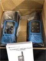 Motorola T100 Talkabout Radio 2 pack - new
