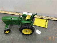 John Deere 20 series tractor, broken ROPS