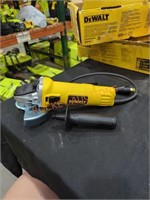 DeWalt 4-1/2" small angle grinder corded