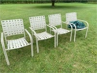 set of 4 stackable patio chairs