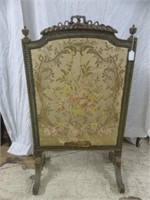 ANTIQUE FRENCH STYLE FIRE SCREEN