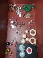 Mixed Lot of Rings & Earrings Some Sterling