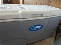 Coleman Cooler (lid not attached)