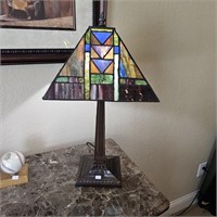 Tiffany Style Stained Glass Table Lamp BEAUTIFUL