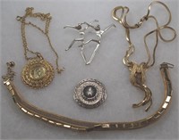 5 COSTUME JEWELRY BROOCHES NECKLACE SARAH COVENTRY