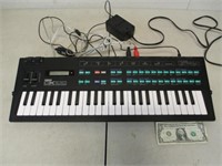 Yamaha DX100 Electric Keyboard Digital