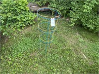 3 LARGE TOMATO CAGES