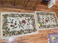 PAIR OF 2 FT X 3 FT AREA RUGS