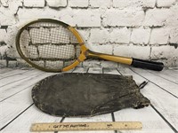 Old CORTLAND Challenge Wood Tennis Racquet/Cover
