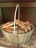 Clothes Pin & Bucket Lot