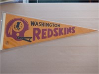 VINTAGE WASHINGTON REDSKINS PENNANT