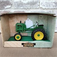 JOHN DEERE MODEL LA TRACTOR