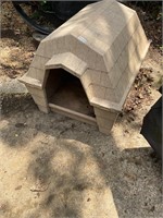 Mid size dog house - plastic