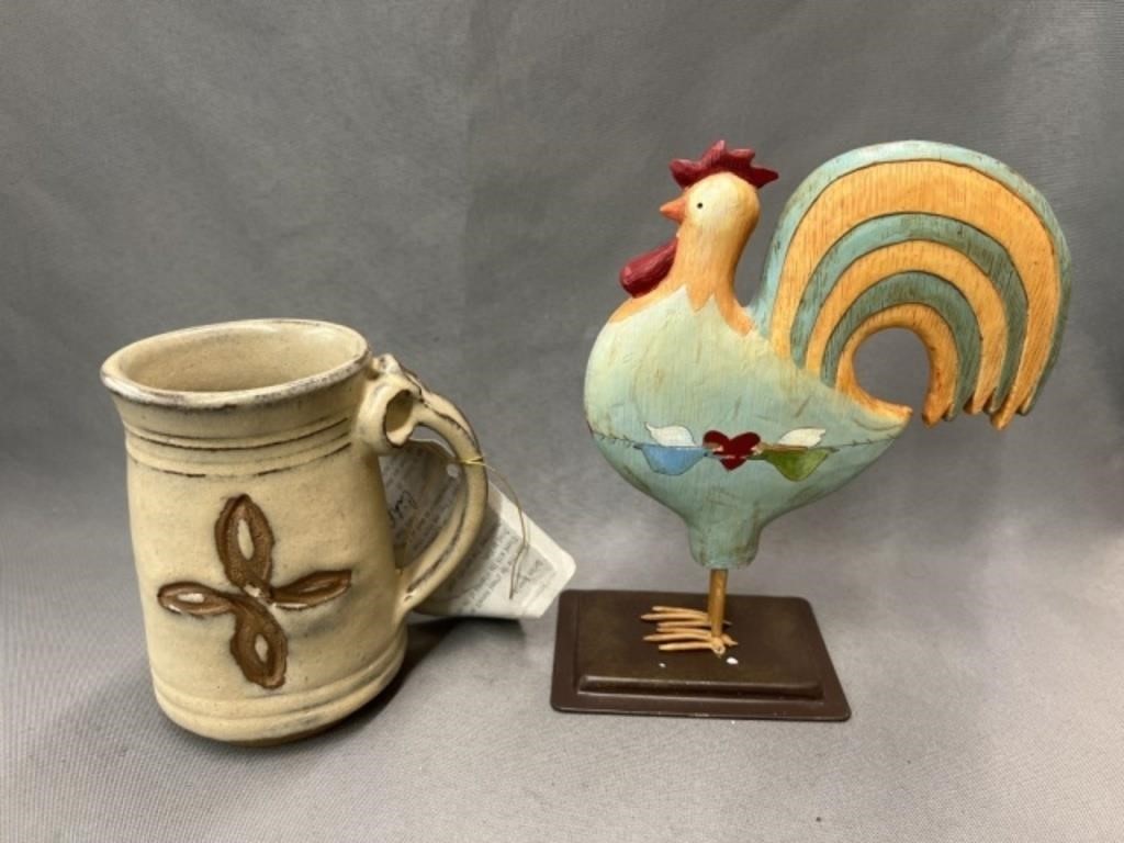 Earthenware Mug with Composition Chicken