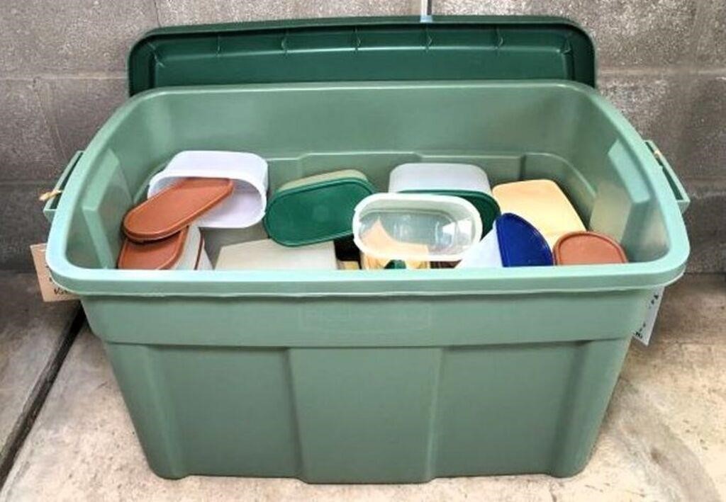 Tupperware & Lids Some Vintage