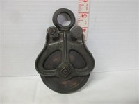 VERY UNUSUAL SMALL ANTIQUE WOODEN PULLEY