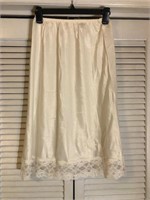 VINTAGE CHRISTIAN DIOR HALF SLIP LARGE