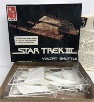 Star trek three Vulcan shuttle model Ertl unopened