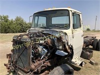 1982 Ford LN8000 cab & chassis single axle truck